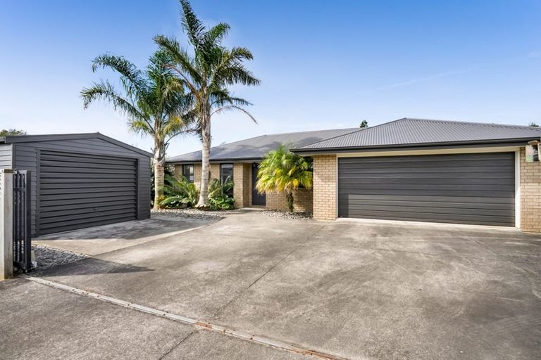 Photo of property in 513 Richmond Road, Lepperton, New Plymouth, 4373