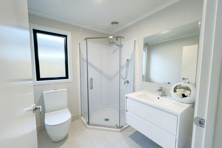 Photo of property in 15 Waruhia Crescent, Rototuna North, 3281