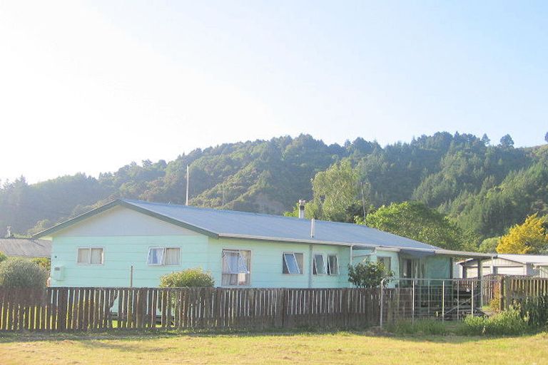 Photo of property in 20 Wackrow Street, Taumarunui, 3920