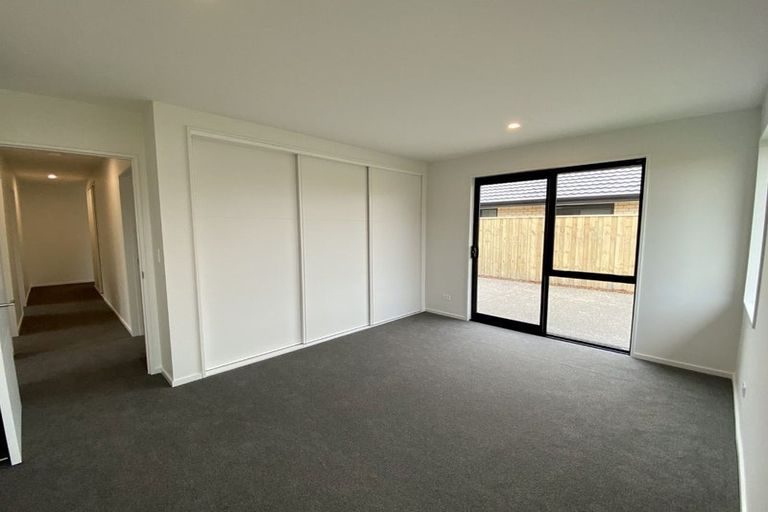 Photo of property in 60 Crossley Avenue, Woodend, 7610