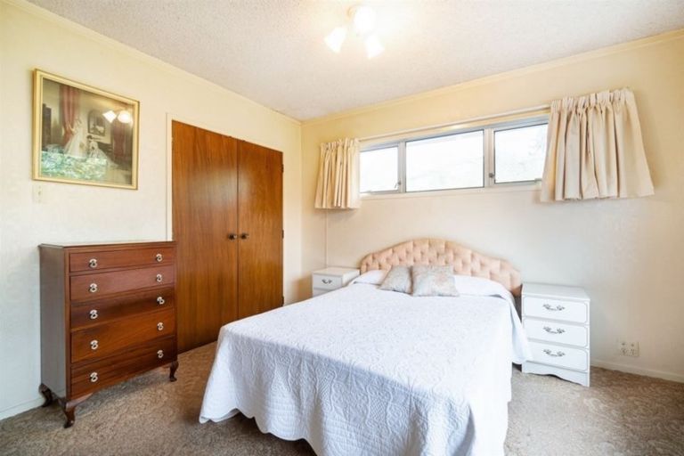 Photo of property in 2/4 Seaview Road, Milford, Auckland, 0620