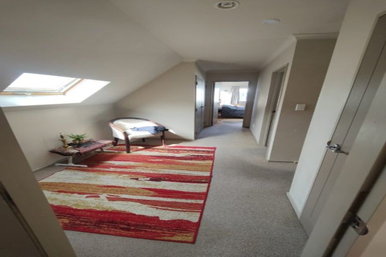 Photo of property in 162 Queens Drive, Lyall Bay, Wellington, 6022