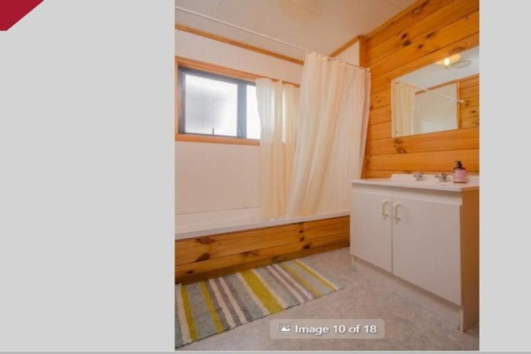 Photo of property in 42a Rimu Street, New Lynn, Auckland, 0600