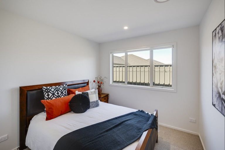 Photo of property in 17 Rangataiki Place, Te Awa, Napier, 4110