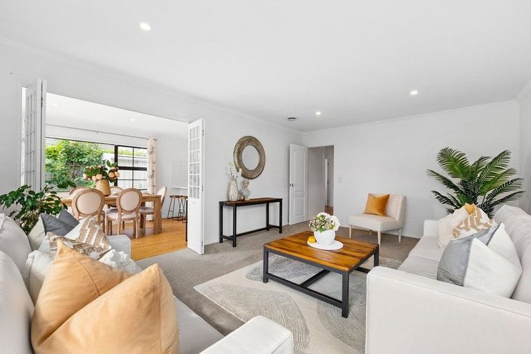 Photo of property in 206 Whitford Road, Shamrock Park, Auckland, 2016