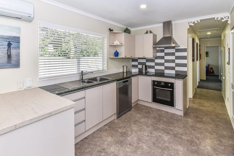 Photo of property in 2b Cliff Road, Papakura, 2110