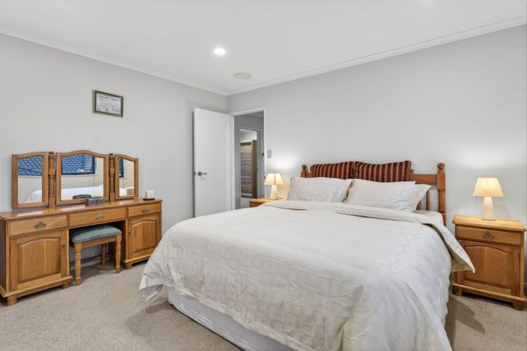 Photo of property in 10 Yatterina Avenue, Takanini, 2112