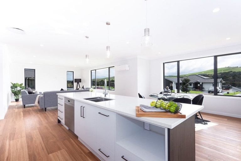 Photo of property in 35 Admiralty Drive, Haruru, 0204