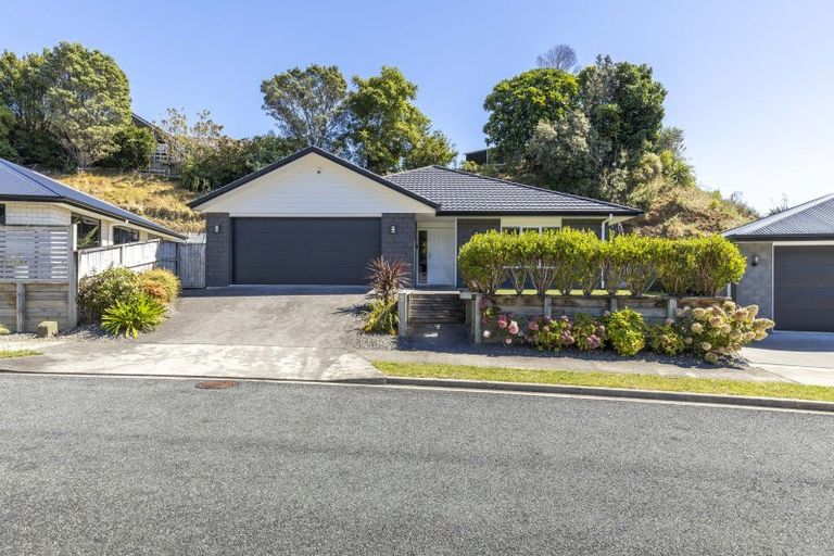 Photo of property in 7 Frederick Place, Whalers Gate, New Plymouth, 4310