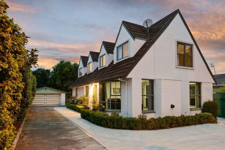 Photo of property in 76 Russley Road, Russley, Christchurch, 8042