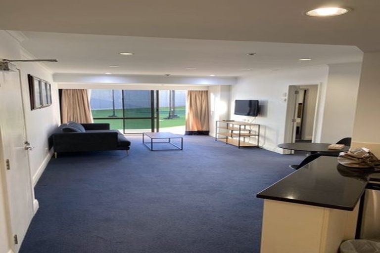 Photo of property in 17/9c Byron Avenue, Takapuna, Auckland, 0622