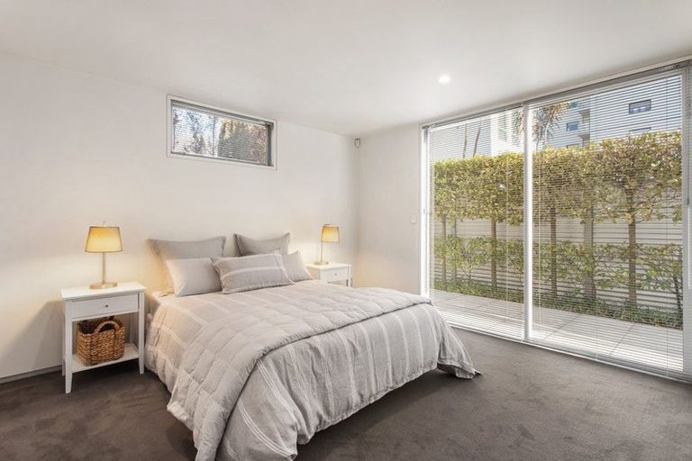 Photo of property in 30 Carlton Mill Road, Merivale, Christchurch, 8014