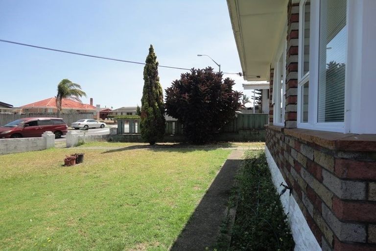 Photo of property in 1/94 Great South Road, Manurewa, Auckland, 2102