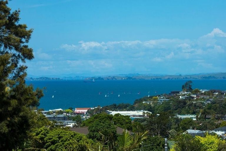 Photo of property in 50 Sartors Avenue, Browns Bay, Auckland, 0630