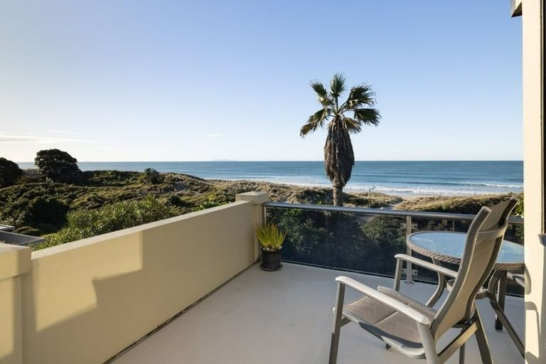 Photo of property in 323c Oceanbeach Road, Mount Maunganui, 3116