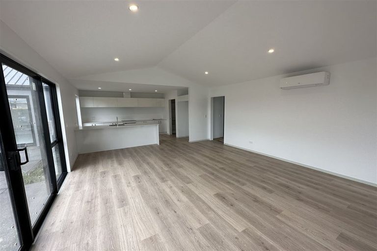 Photo of property in 4 Borthwick Street, Belfast, Christchurch, 8051