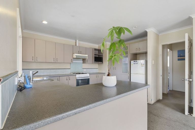 Photo of property in 35 Tilberg Street, Favona, Auckland, 2024