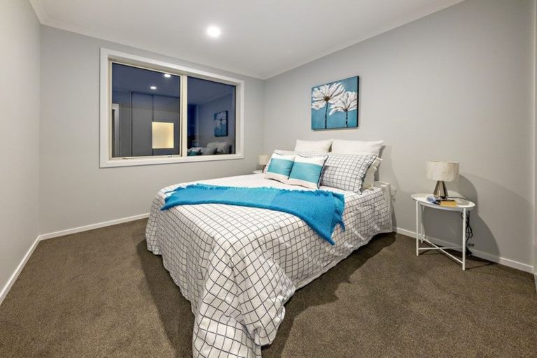 Photo of property in 32 Kauri Heart Avenue, Takanini, 2112