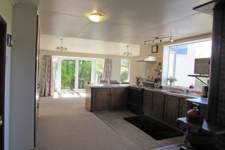 Photo of property in 9 Mary Street, Gore, 9710