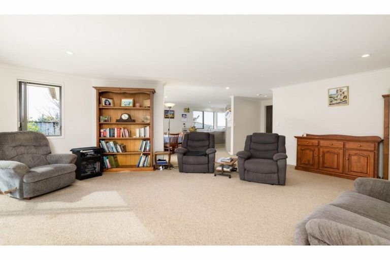 Photo of property in 25 Galloway Crescent, Pyes Pa, Tauranga, 3112