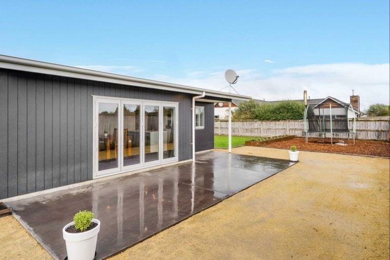 Photo of property in 21 Okarito Avenue, Levin, 5510