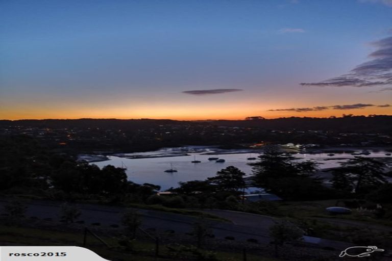 Photo of property in 1 Riverhaven Drive, Wade Heads, Whangaparaoa, 0932