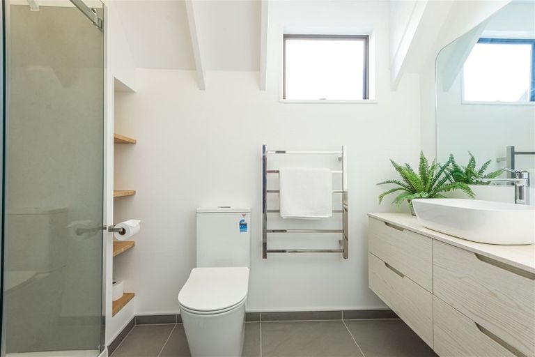 Photo of property in 21 Fovant Street, Russley, Christchurch, 8042