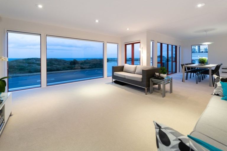 Photo of property in 126a Marine Parade, Mount Maunganui, 3116