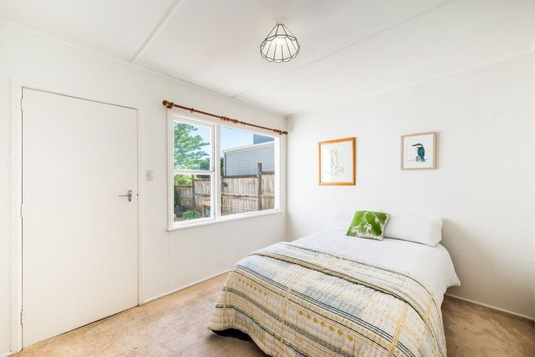 Photo of property in 169 Wellington Road, Paekakariki, 5034