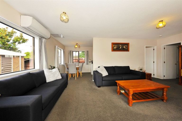 Photo of property in 1/117 Gilberthorpes Road, Hei Hei, Christchurch, 8042