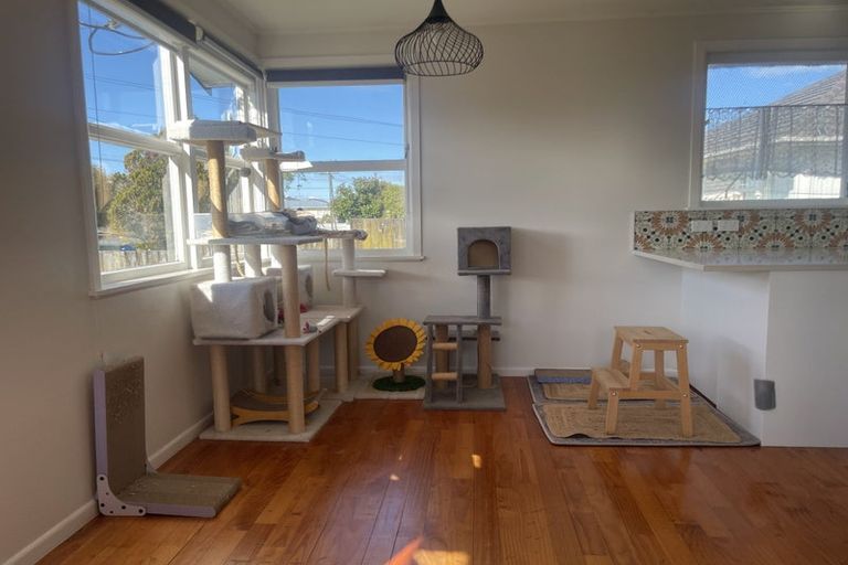 Photo of property in 8 Pandora Place, Pakuranga, Auckland, 2010
