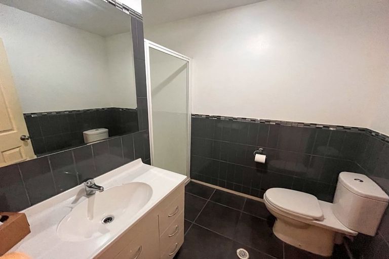 Photo of property in 9g Crohane Place, Addington, Christchurch, 8024