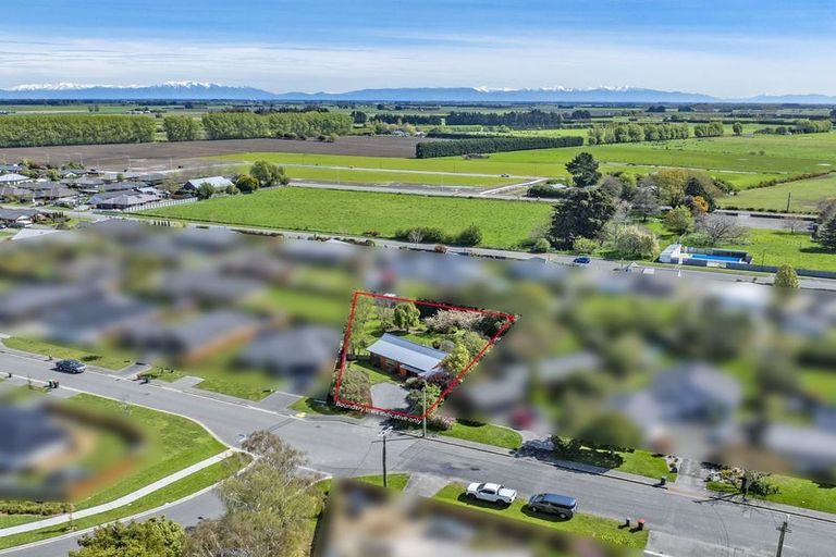 Photo of property in 27 Carston Street, Leeston, 7632