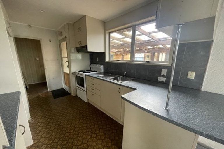 Photo of property in 8 Luanda Drive, Ranui, Auckland, 0612