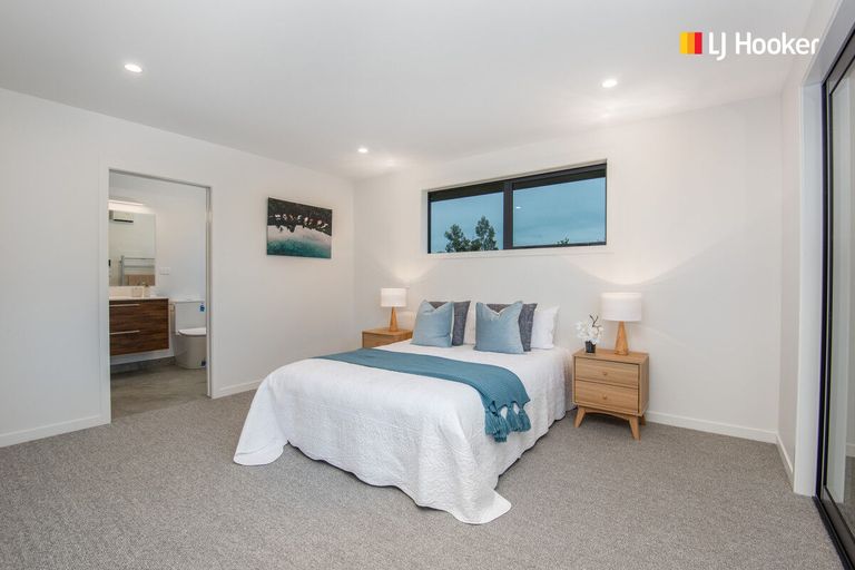 Photo of property in 44 Constitution Avenue, Milton, 9220