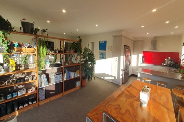 Photo of property in 96 Brecon Road, Stratford, 4332