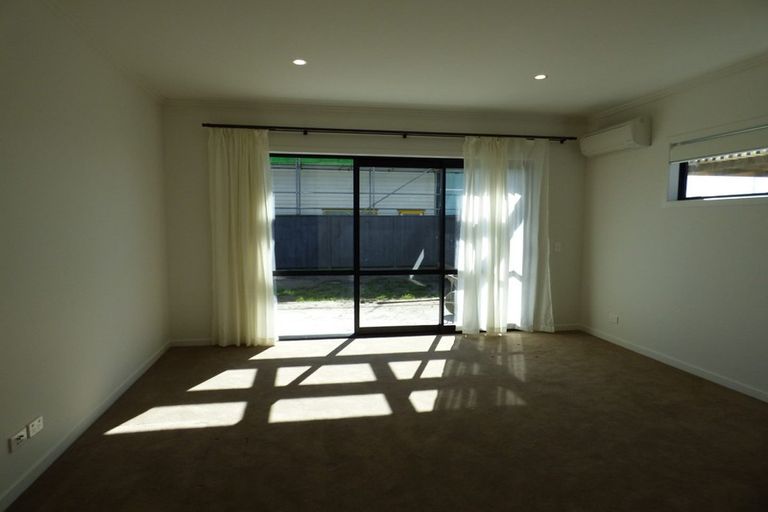 Photo of property in 14 Grey Warbler Road, Hobsonville, Auckland, 0616