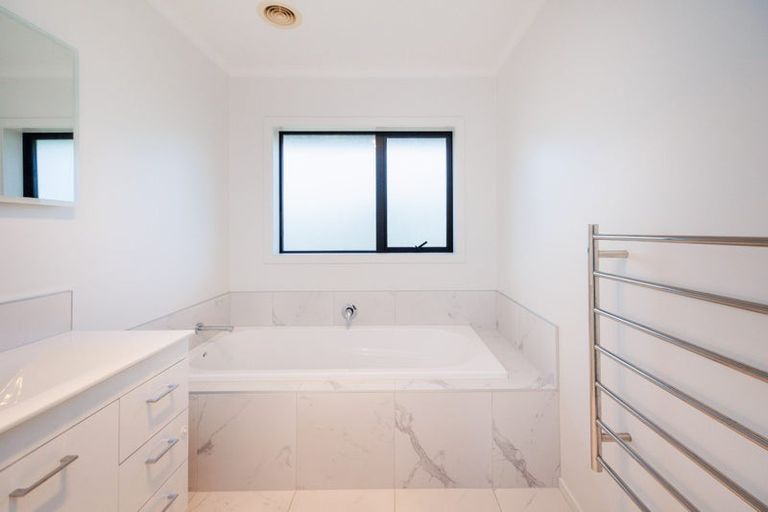 Photo of property in 79 Balrickard Way, Milson, Palmerston North, 4414