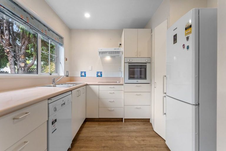 Photo of property in 74 Totara Street, Fendalton, Christchurch, 8041