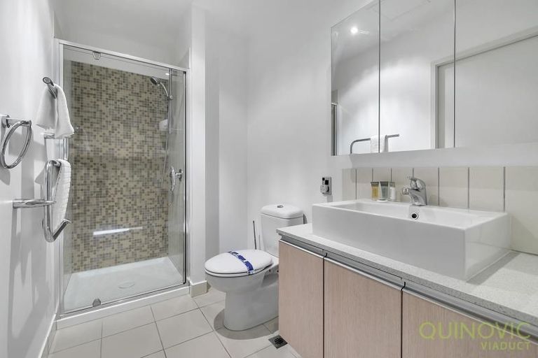 Photo of property in Halsey Apartments At Lighter Quay, 401/75 Halsey Street, Auckland Central, Auckland, 1010