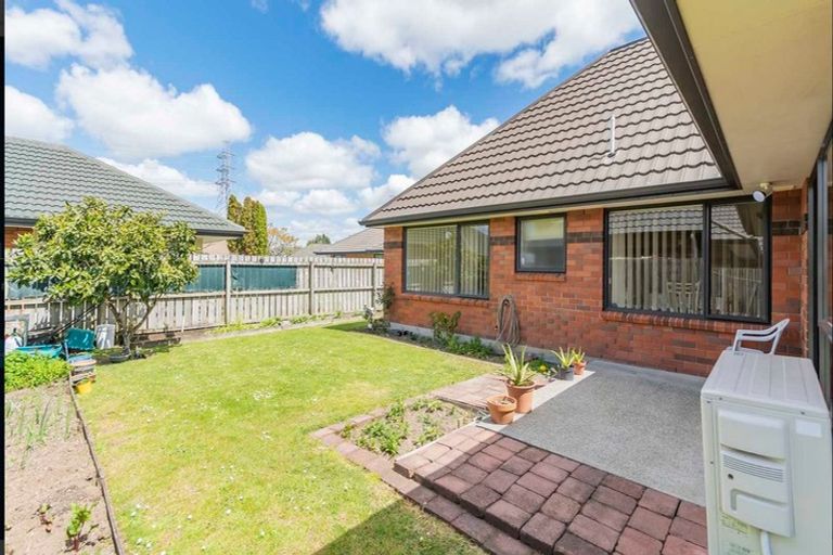 Photo of property in 19 Old Park Place, Takanini, 2112