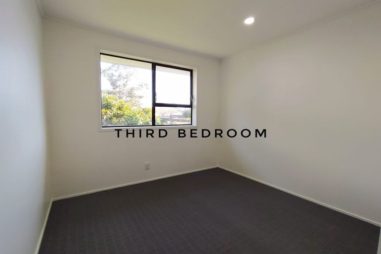 Photo of property in 13 Tangelo Place, Bucklands Beach, Auckland, 2012