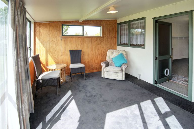 Photo of property in 228 High Street North, Carterton, 5713