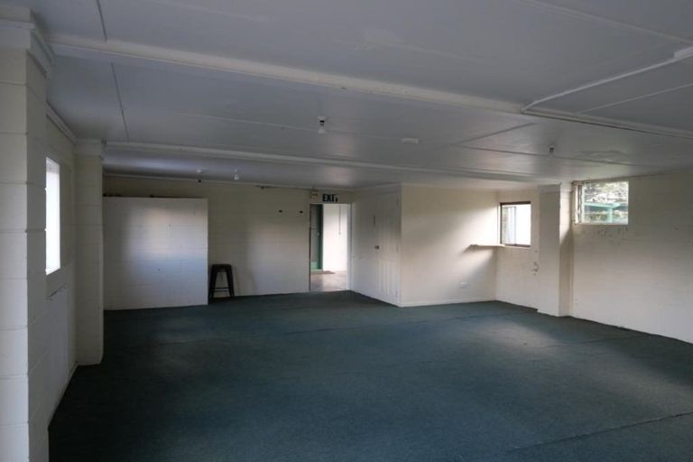 Photo of property in 123 Waiuku Road, Pukekohe, 2678