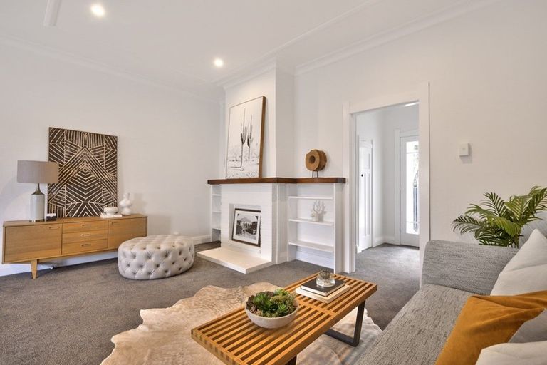 Photo of property in 15 Te Atatu Road, Te Atatu South, Auckland, 0610