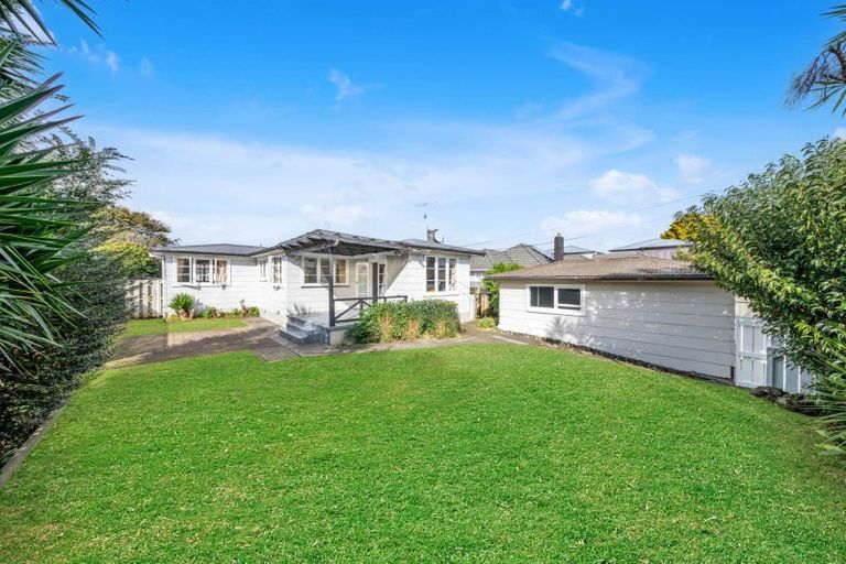 Photo of property in 1/15 Kent Road, Manurewa, Auckland, 2102