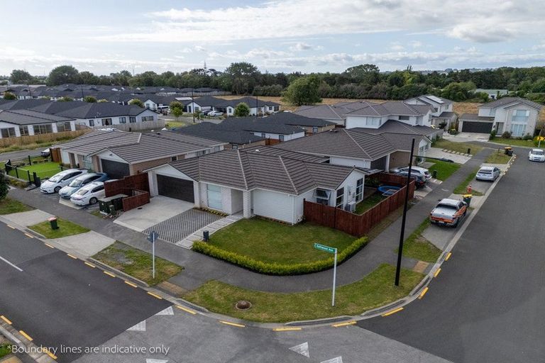 Photo of property in 40 Sapwood Crescent, Takanini, 2110