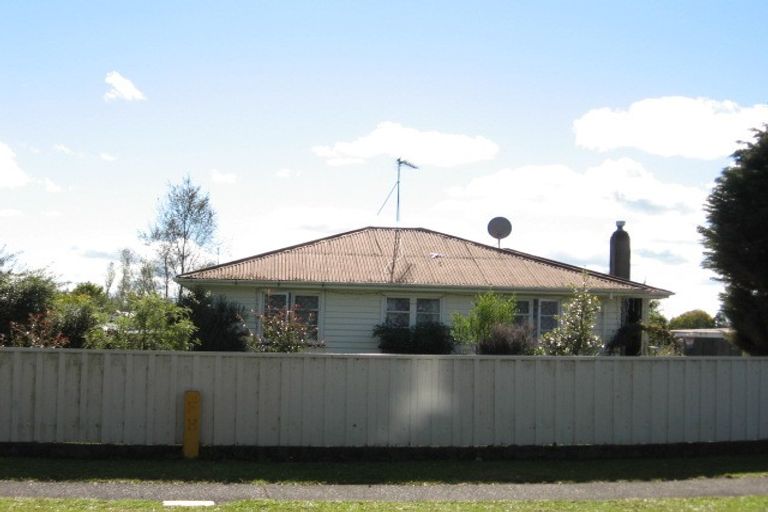 Photo of property in 8 Cairngorm Place, Tokoroa, 3420