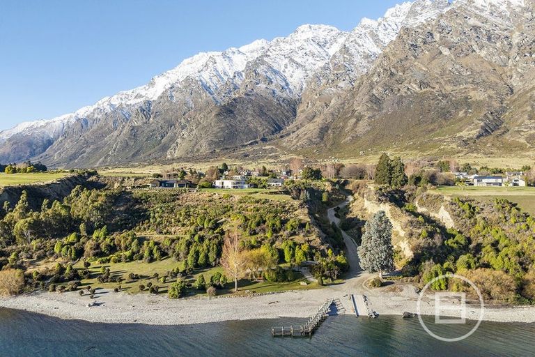 Photo of property in 5 Summerfield Place, Drift Bay, Queenstown, 9371