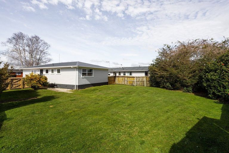 Photo of property in 8 Susan Place, Deanwell, Hamilton, 3206